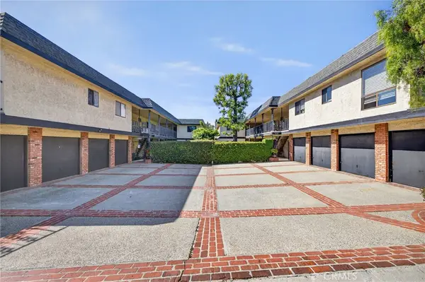 2115 Ohio, Signal Hill, CA 90755