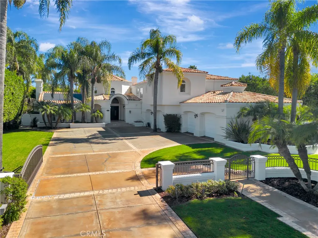 10762 Center Drive, Villa Park, CA 92861 - #1