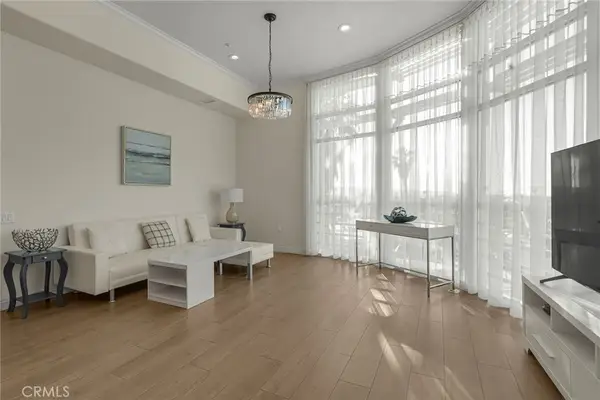 1598 Long Beach Boulevard #410, Long Beach, CA 90813