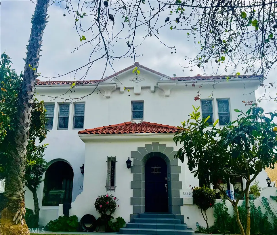 1226 Meadowbrook, Los Angeles, CA 90019 - #1