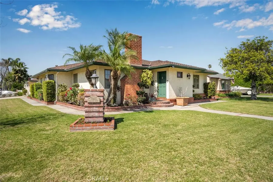 10253 Hopeland Avenue, Downey, CA 90241 - #2