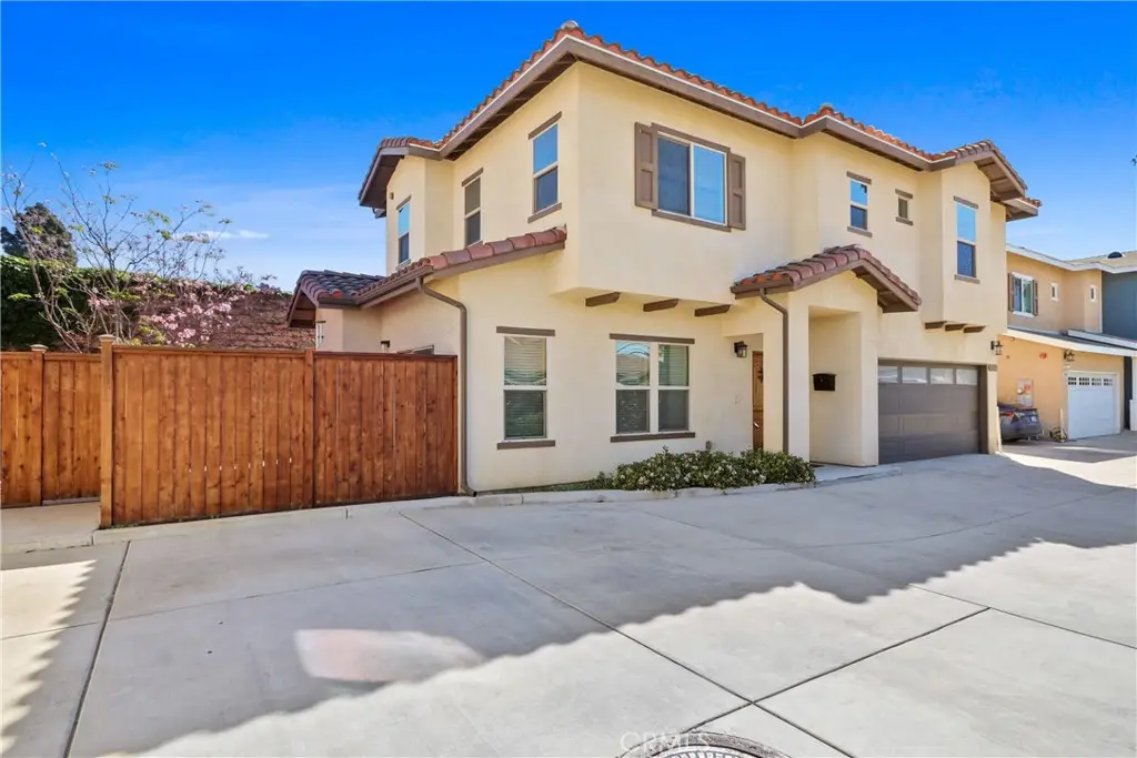 11613 216th, Lakewood, CA 90715 - #1