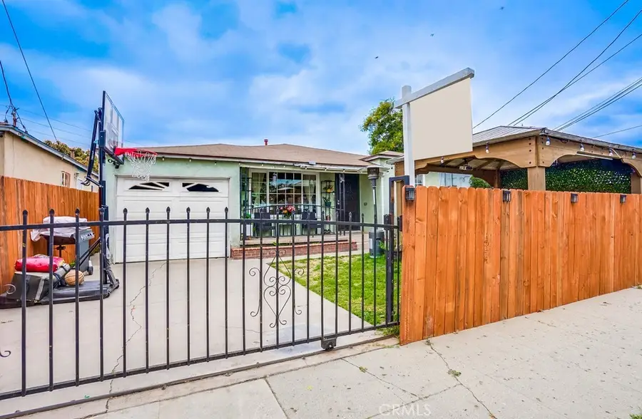 115 N Magnolia Court, Compton, CA 90220 - #2