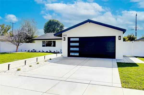 2433 Littleton, Costa Mesa, CA 92626