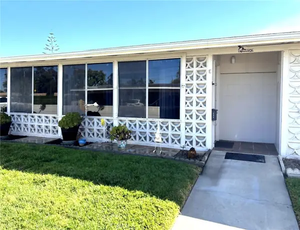 1075 Brookline Road #M9-220E, Seal Beach, CA 90740