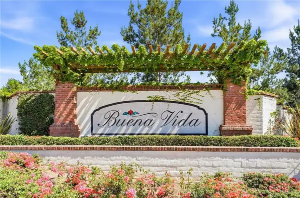 220 Buena Vida #308, Brea, CA 92823