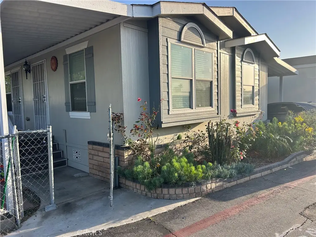 250 N Linden, Rialto, CA 92376 - #1