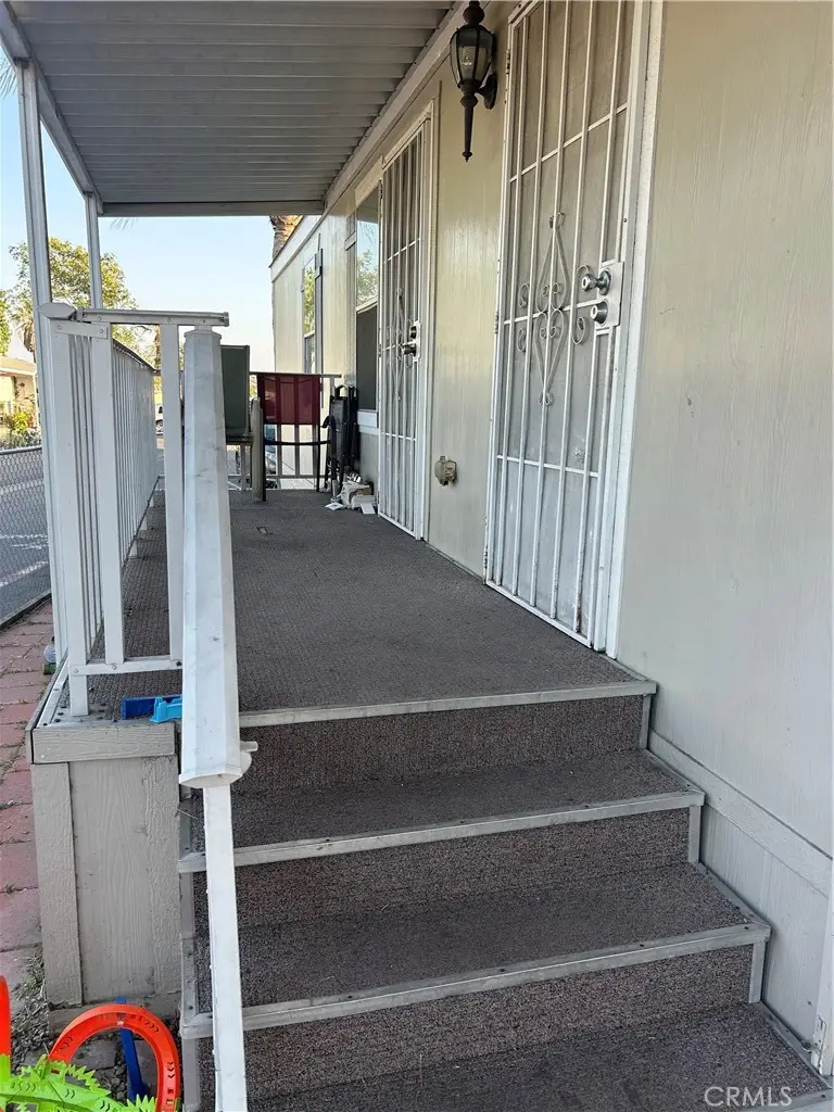 250 N Linden, Rialto, CA 92376 - #3