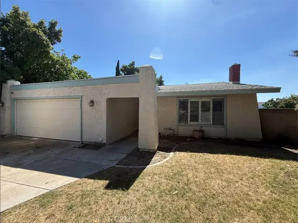 121 S Connie Circle, Anaheim, CA 92806