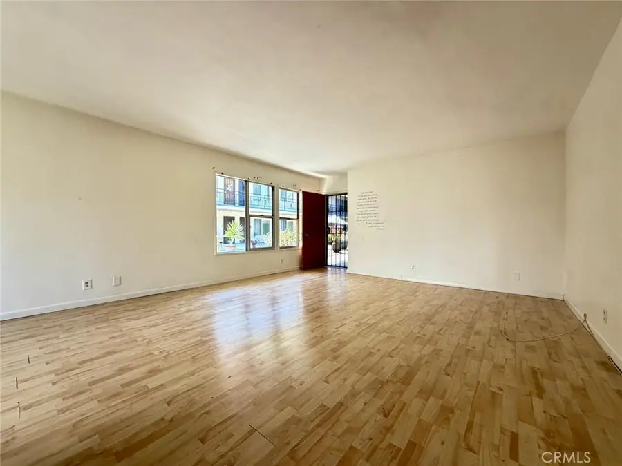 528 Cedar Boulevard #1F, Long Beach, CA 90802 - #3