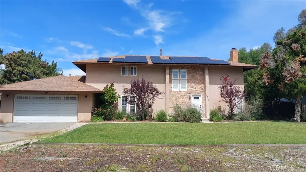 1320 W W Fern, Redlands, CA 92373 - #1