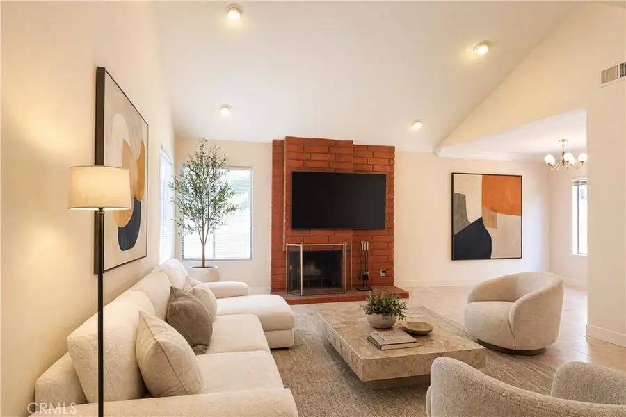 2533 S Townsend, Santa Ana, CA 92704 - #2