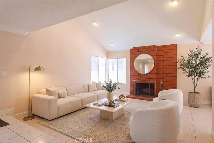 2533 S Townsend, Santa Ana, CA 92704 - #3