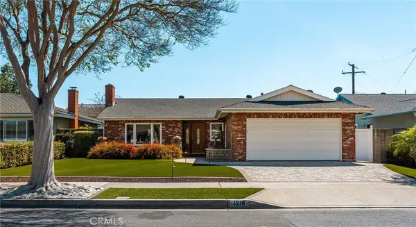 1218 E Chalynn Avenue, Orange, CA 92866