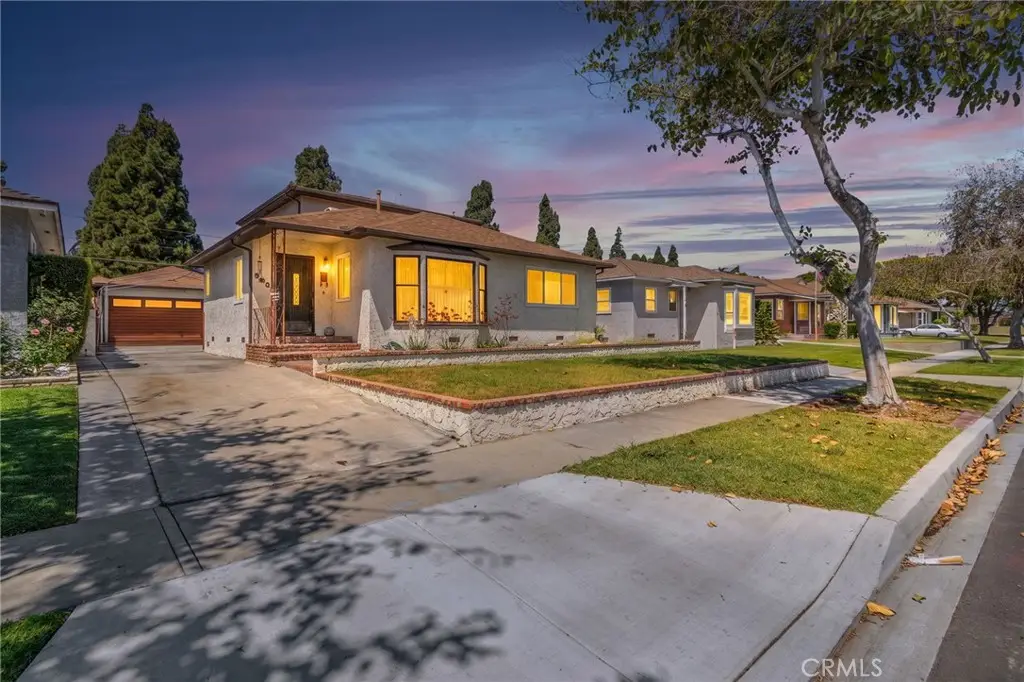5635 Dunrobin, Lakewood, CA 90713 - #1