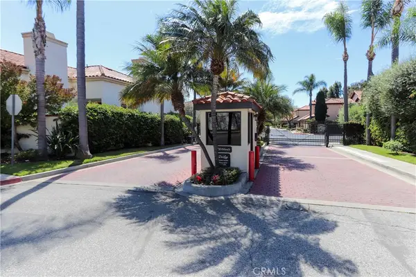 5755 Avenida Estoril, Long Beach, CA 90814