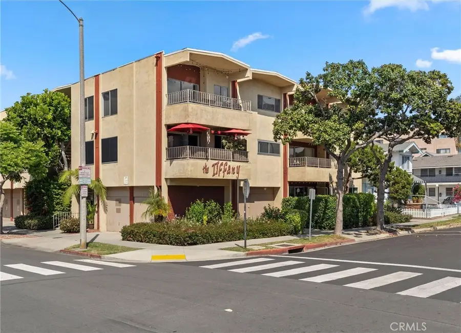 401 W 5th Street #1A, Long Beach, CA 90802 - #2