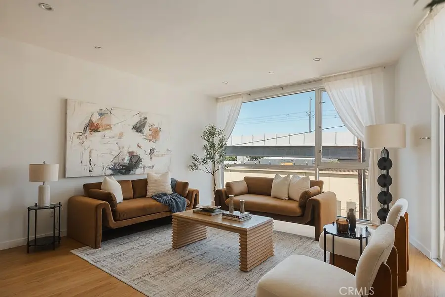 2400 Corinth Avenue #21, Los Angeles, CA 90064 - #2