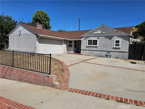 10211 Roscoe, Sun Valley, CA 91352
