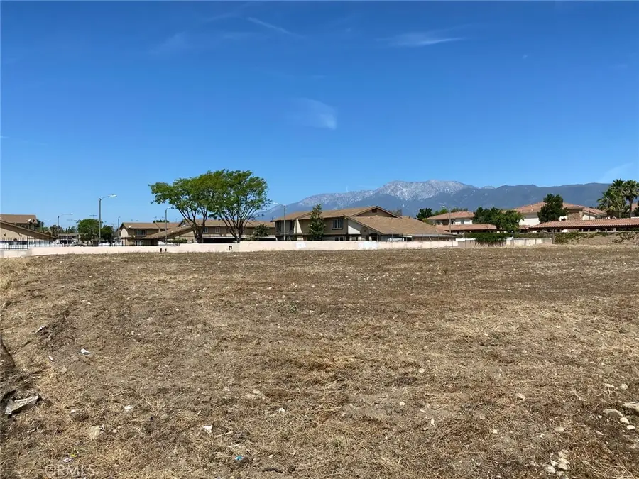 7890 Sierra, Fontana, CA 92336 - #2