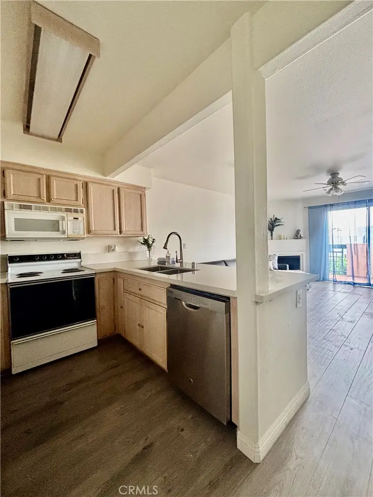 11410 Brookshire, Downey, CA 90241 - #2