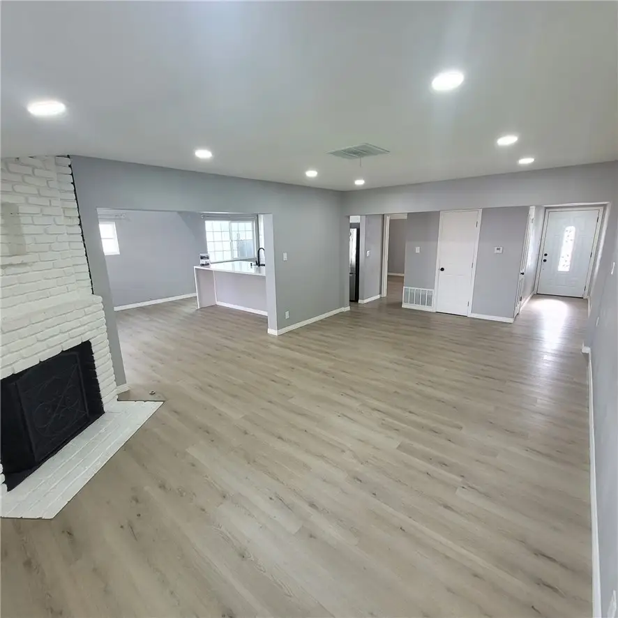 5651 Radford Avenue, Valley Village, CA 91607 - #2