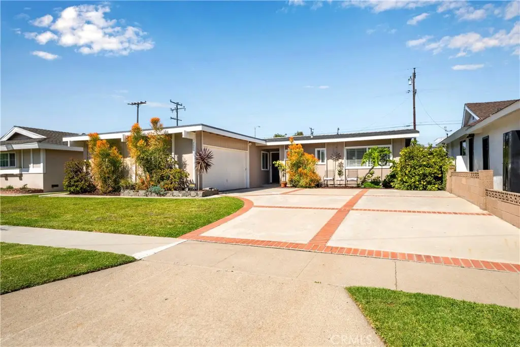 12171 Paseo Bonita, Los Alamitos, CA 90720 - #1
