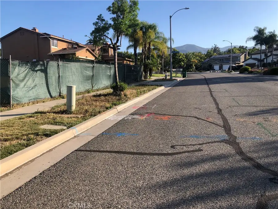 3233 Tamarisk, Corona, CA 92881 - #3