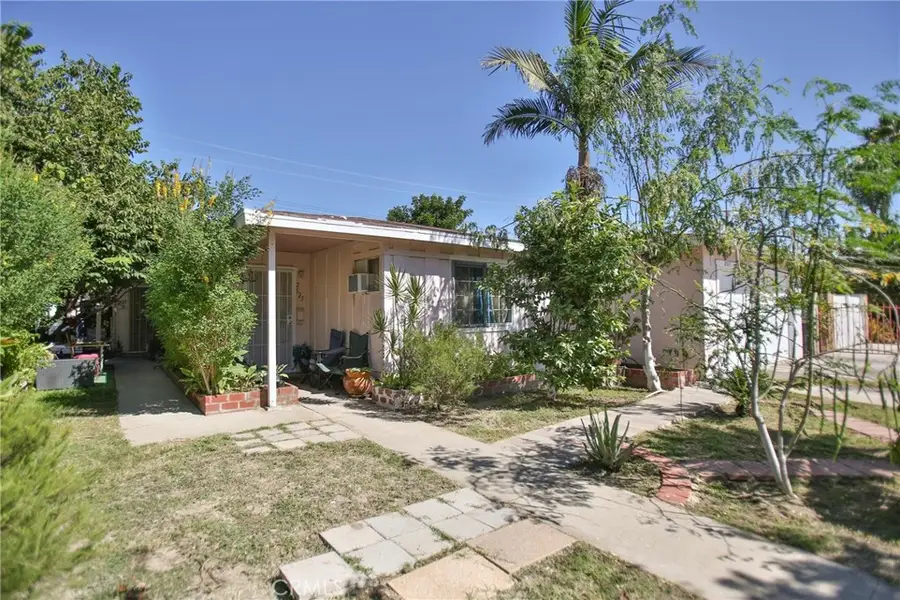 2525 W 10th, Santa Ana, CA 92703 - #3