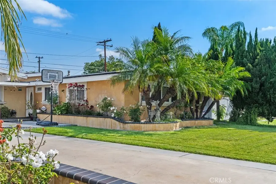 2113 W Niobe, Anaheim, CA 92804 - #2