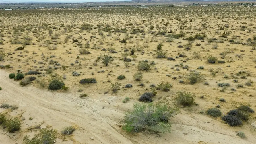 0 Acoma, Landers, CA 92285 - #2