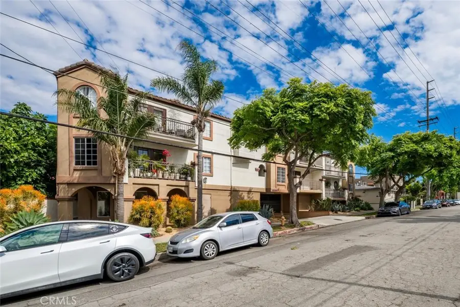 1030 Loma Avenue #107, Long Beach, CA 90804 - #2