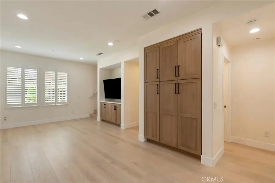 33 Silverado, Irvine, CA 92618 - #2