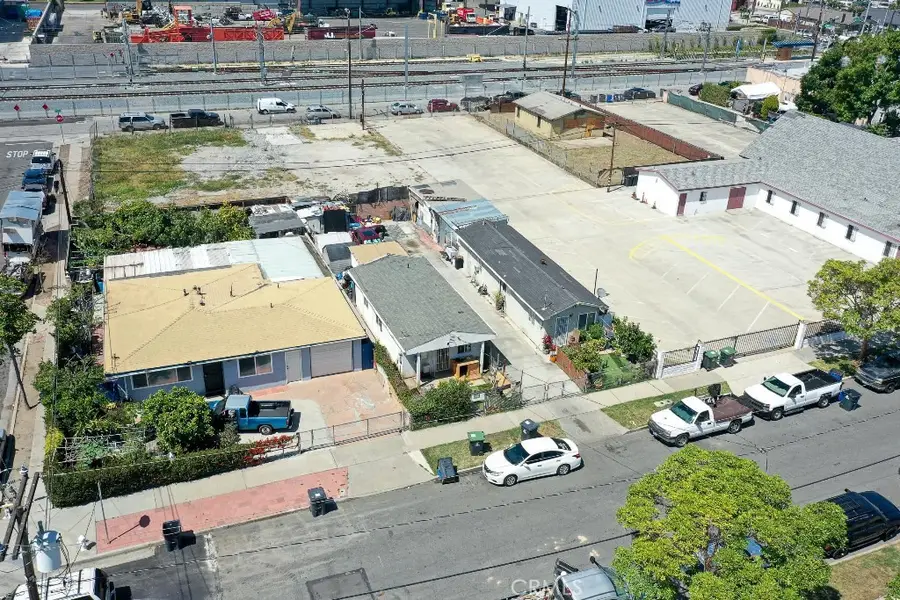 1831 W 3rd, Santa Ana, CA 92703 - #2