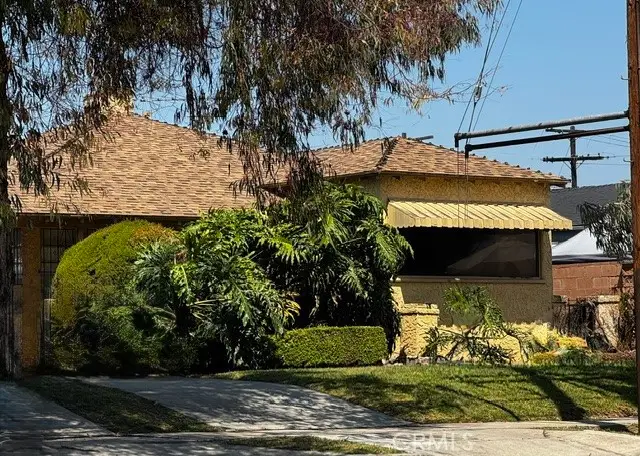 10815 S Hoover, Los Angeles, CA 90044 - #2