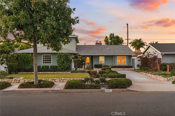 2215 E Quincy, Orange, CA 92867