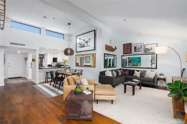 260 Cagney #317, Newport Beach, CA 92663