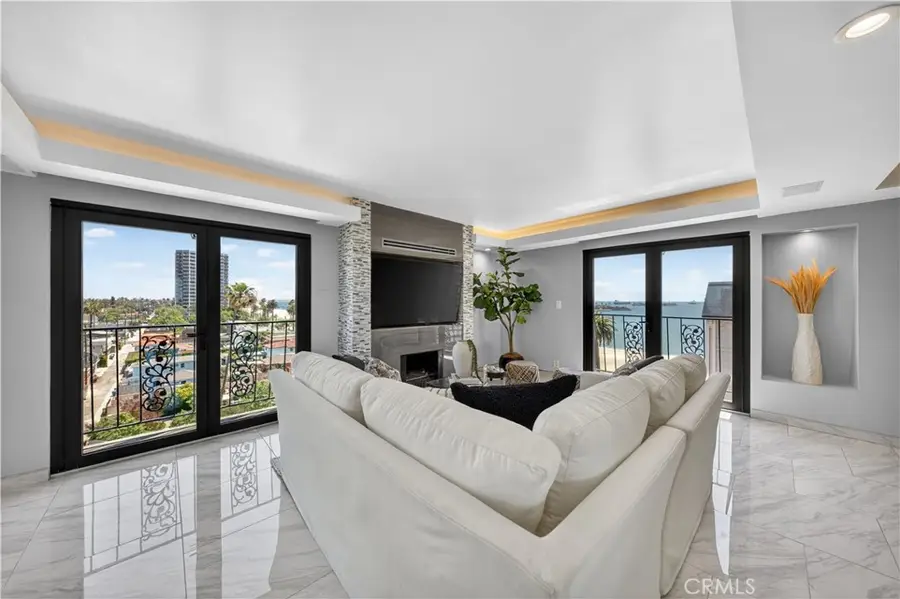 2601 E Ocean #807, Long Beach, CA 90803 - #2