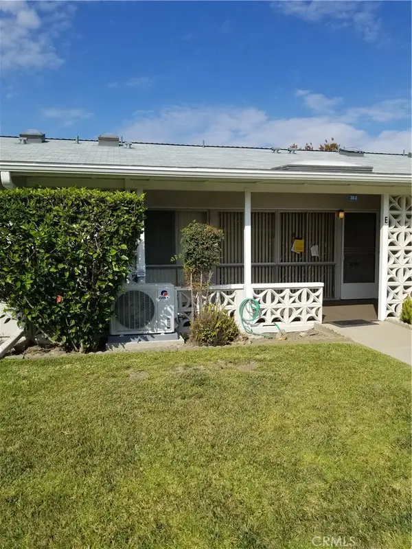 1300 Weeburn Road #30E, Seal Beach, CA 90740