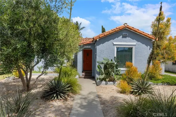 2240 Eucalyptus, Long Beach, CA 90806