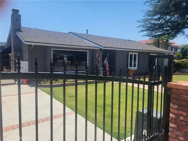 1536 E Commonwealth E, Fullerton, CA 92831