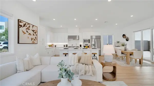 157 Sawbuck, Irvine, CA 92618