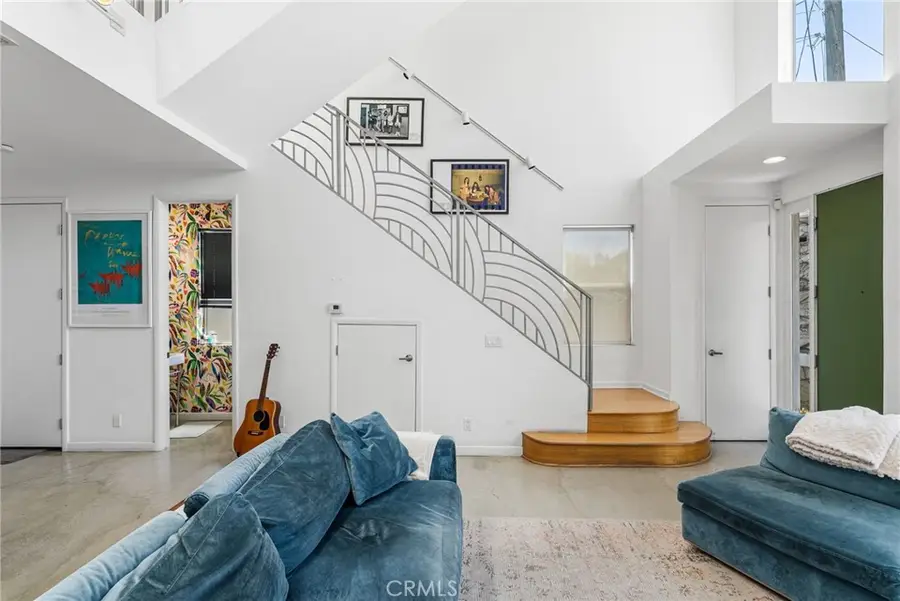 637 E 4th #B, Long Beach, CA 90802 - #2