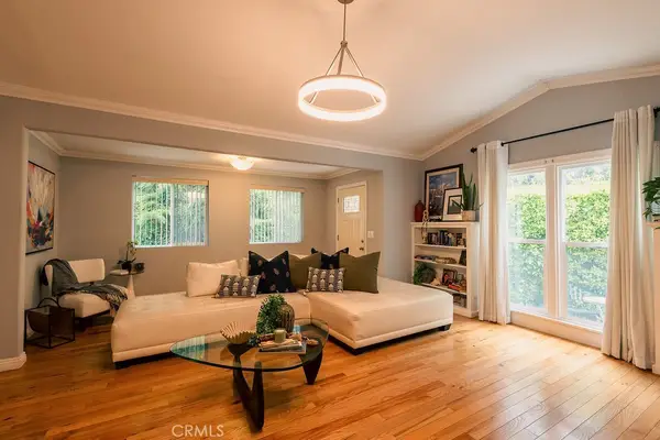 7122 /7124 De Longpre, Los Angeles, CA 90046
