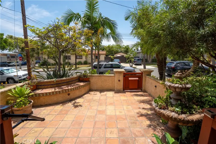 4231 E 8th, Long Beach, CA 90804 - #3