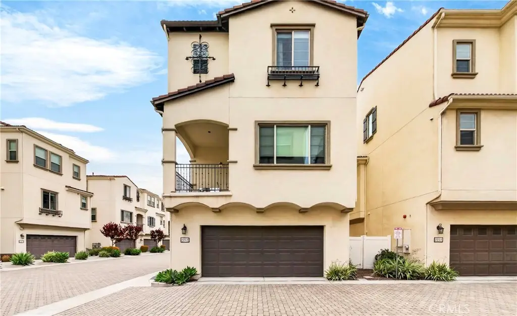 2242 W Anacasa, Anaheim, CA 92804 - #1