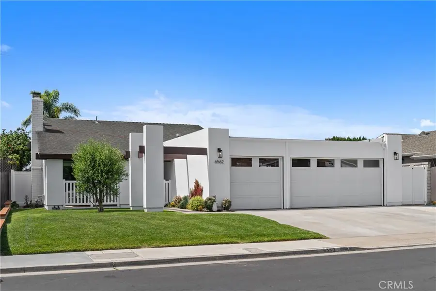 6562 Dohrn Circle, Huntington Beach, CA 92647 - #3