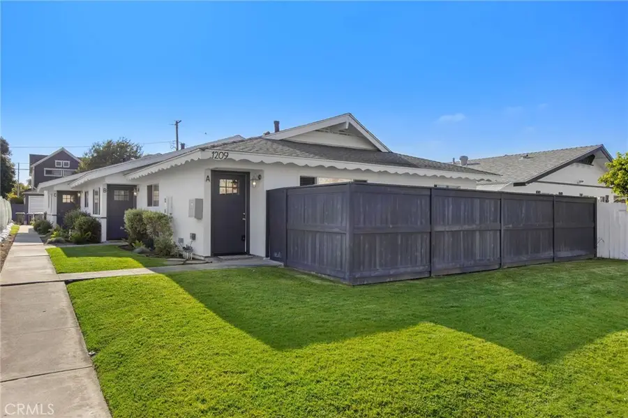 1209 Florida Street, Huntington Beach, CA 92648 - #2