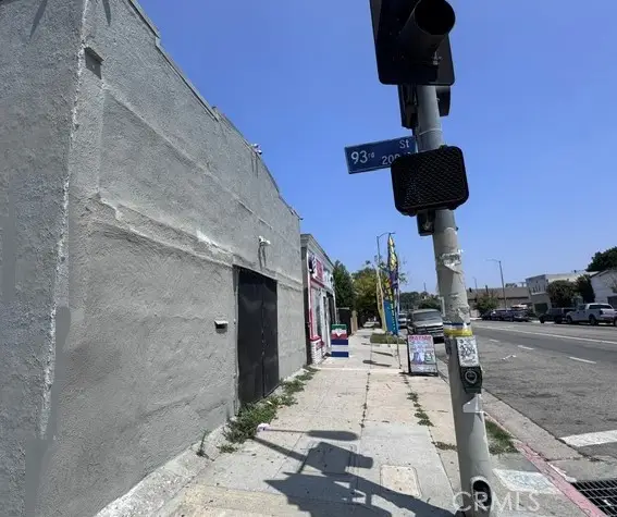 9223 S San Pedro, Los Angeles, CA 90003 - #2