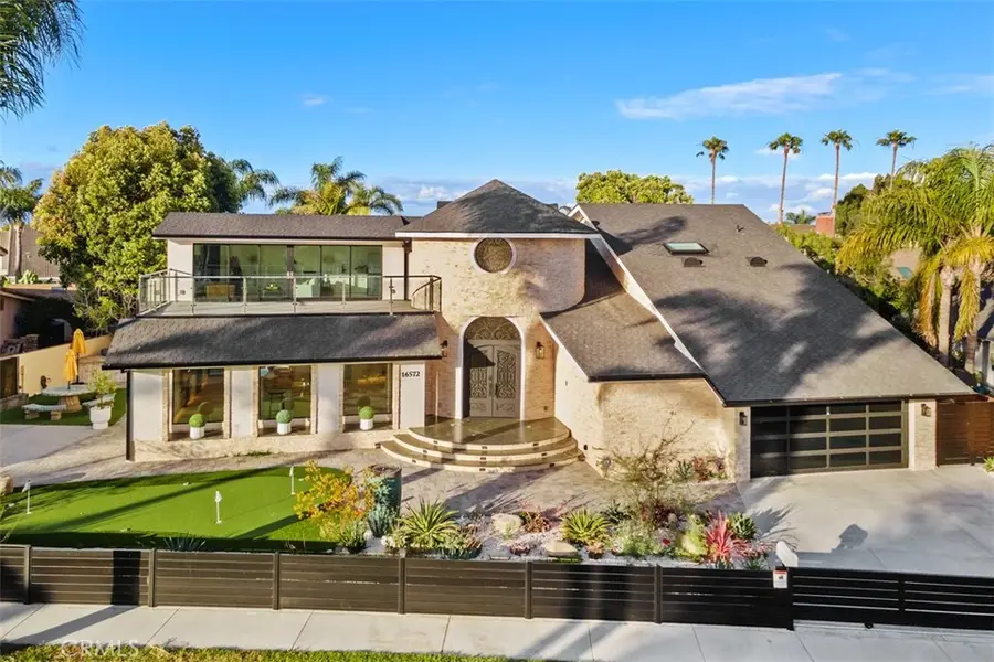 16572 Carousel, Huntington Beach, CA 92649 - #2
